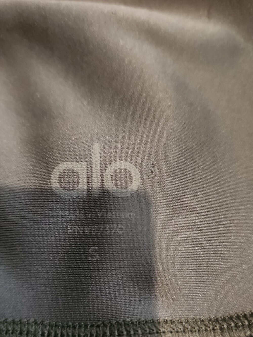 ALO Yoga Dark Gray Sports Bra and Leggings Set - Picture 2 of 5